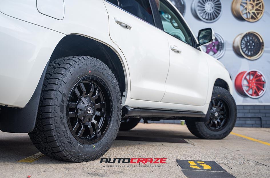 TOYOTA LANDCRUSIER SLEDGE MATTE BLACK